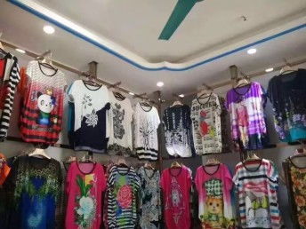 北京二手服裝鞋帽箱包批發(fā)指南 聚焦庫存尾貨與外貿(mào)童裝經(jīng)營